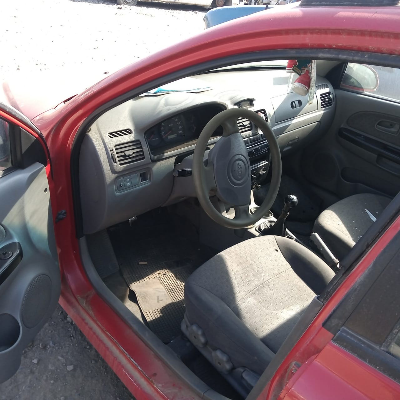  Kia RIO 2003    EN DESARME